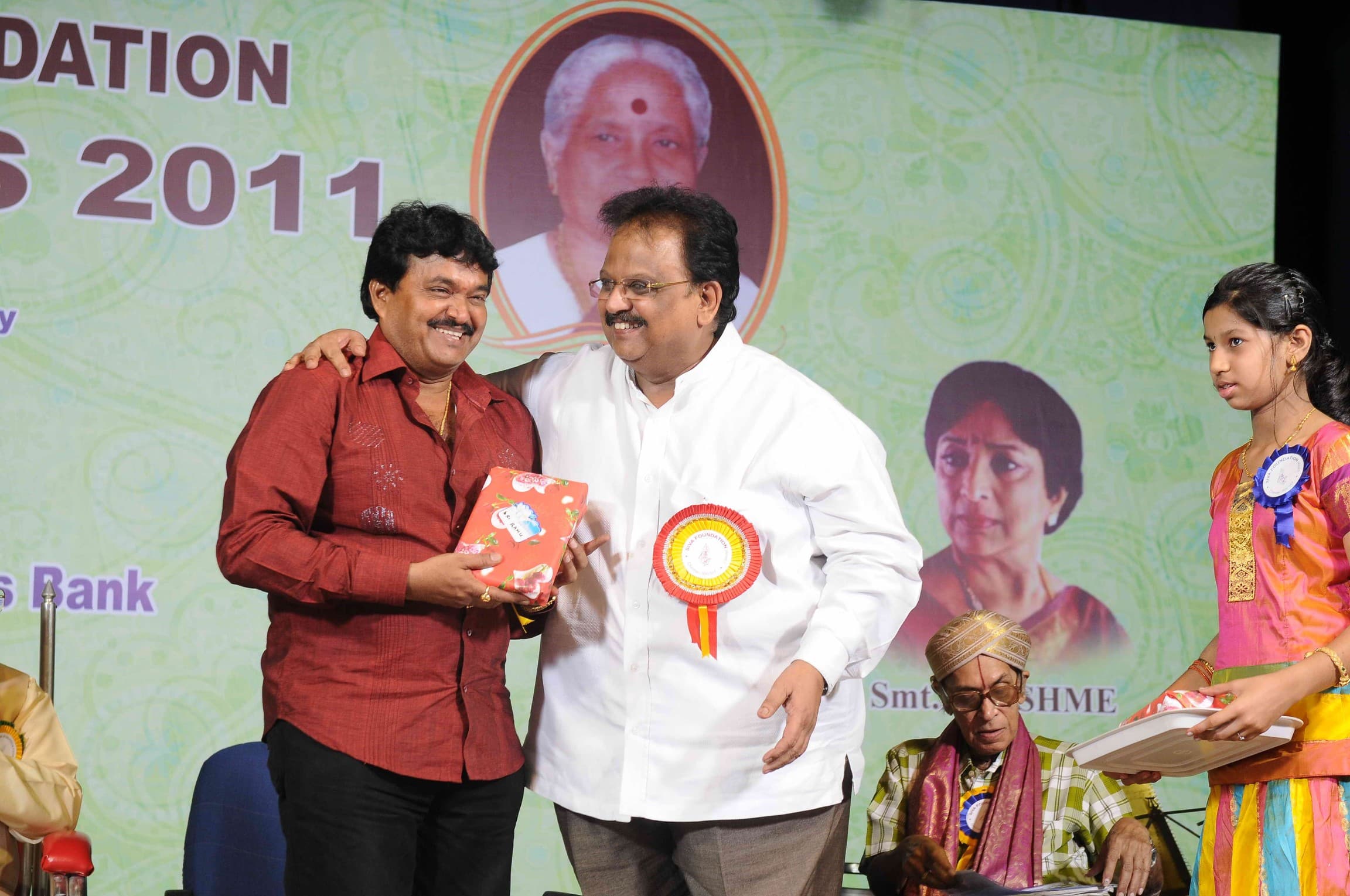 The 5,000-Song Devotional Boom & State Honours